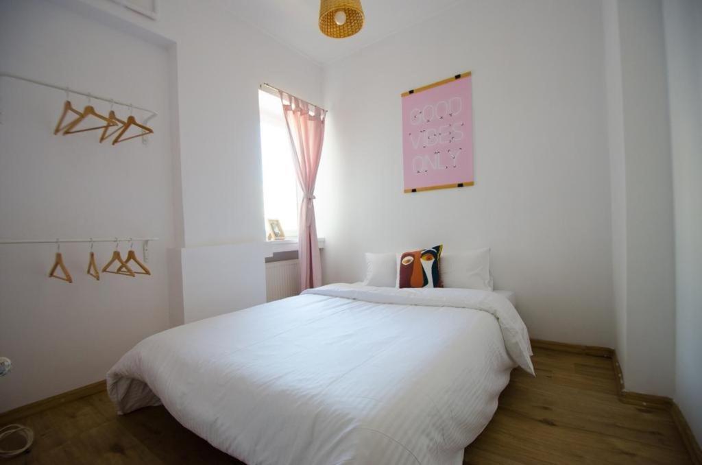 Bright Apartment Near Cismigiu And Old Town Bucarest Esterno foto